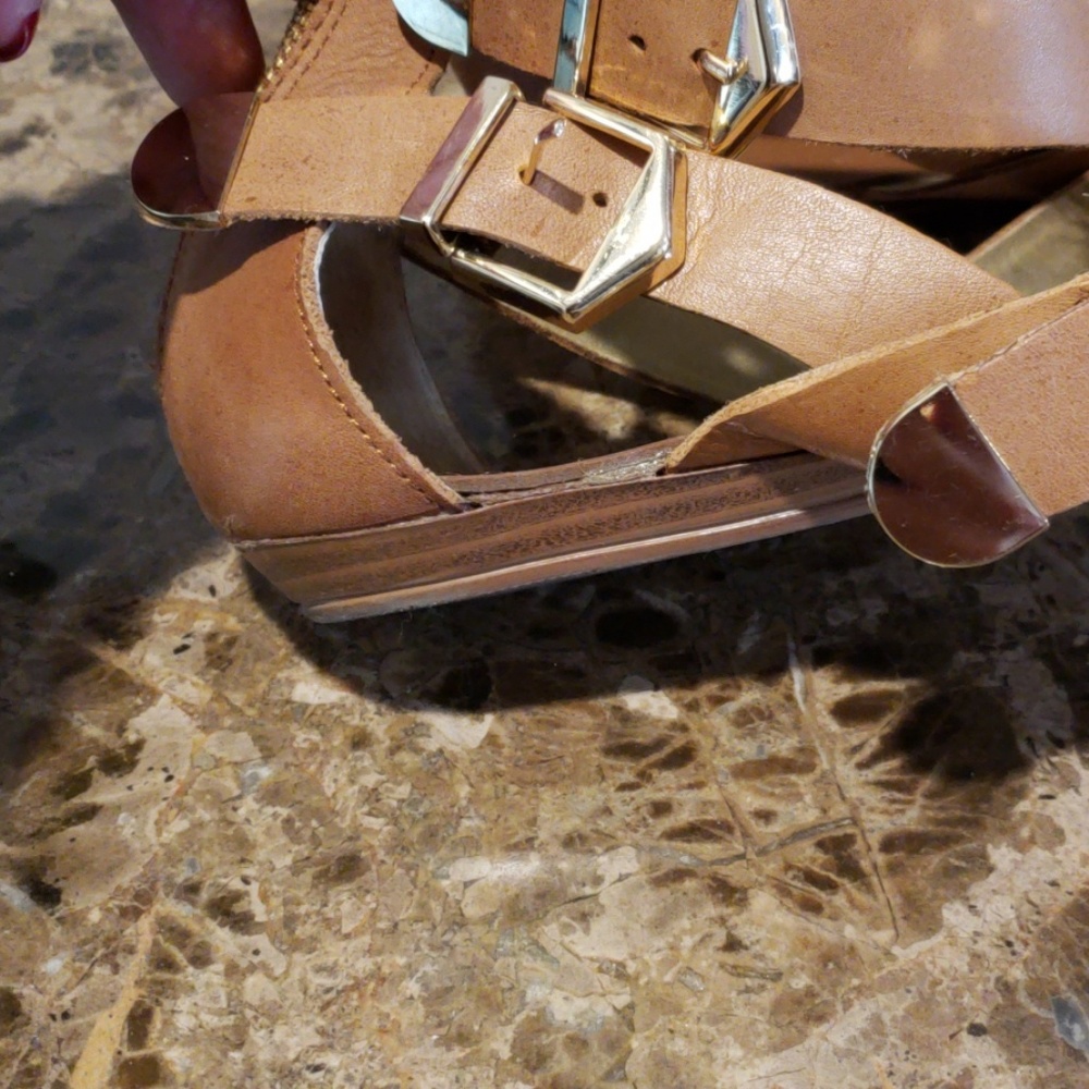 Sandals - Picture 4 of 7